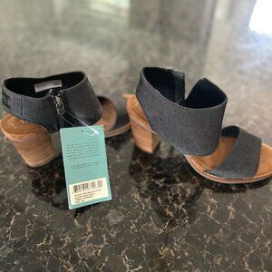 TOMS Majorca Cutout Heeled Sandals – Black Denim – Size 6.5 (New with Tags)